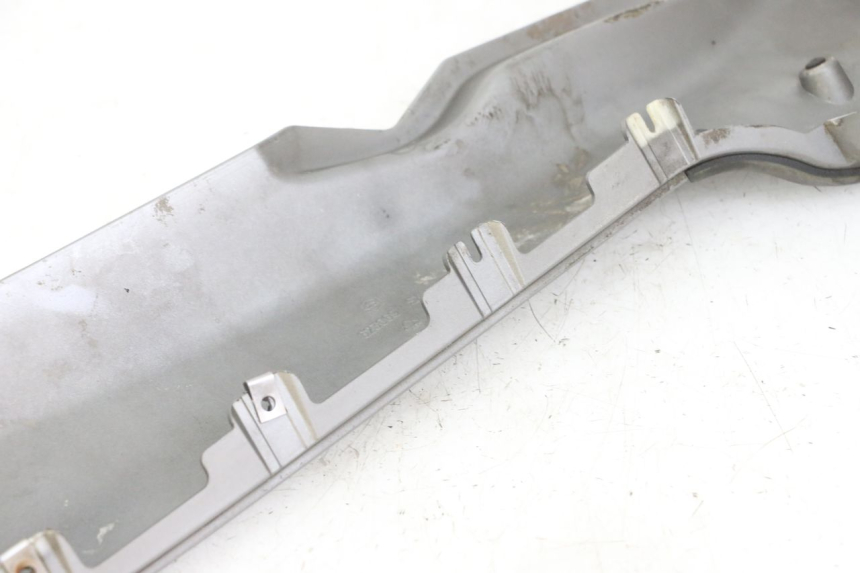 photo de LEWY PROG WZMACNIAJĄCY KAROSERIĘ PIAGGIO MP3 LT 300 (2010 - 2016) - Widok ogólny