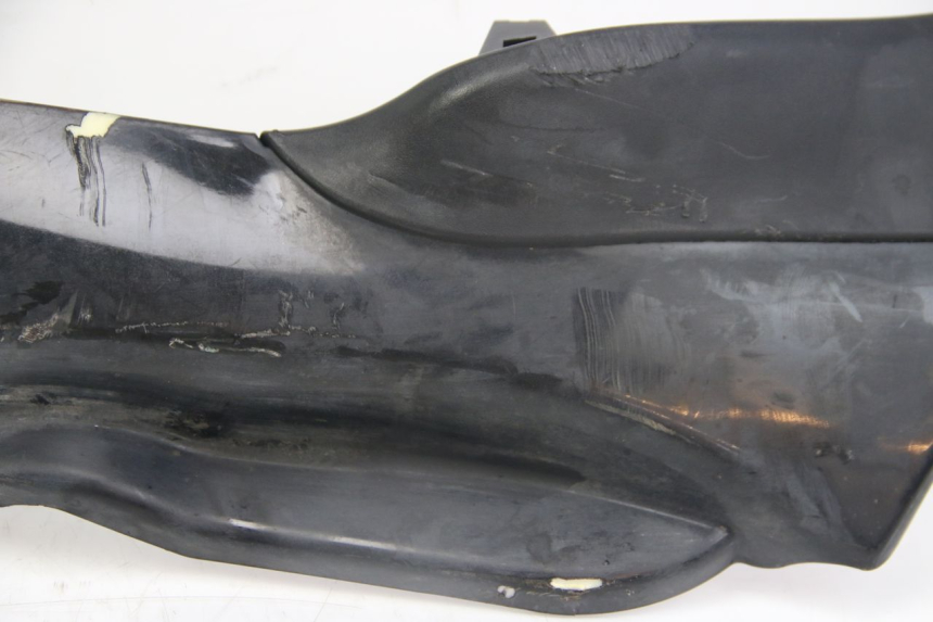 photo de LEWY PROG WLOTU POWIETRZA PIAGGIO MP3 125 (2006 - 2014) - Zoom stanu zużycia