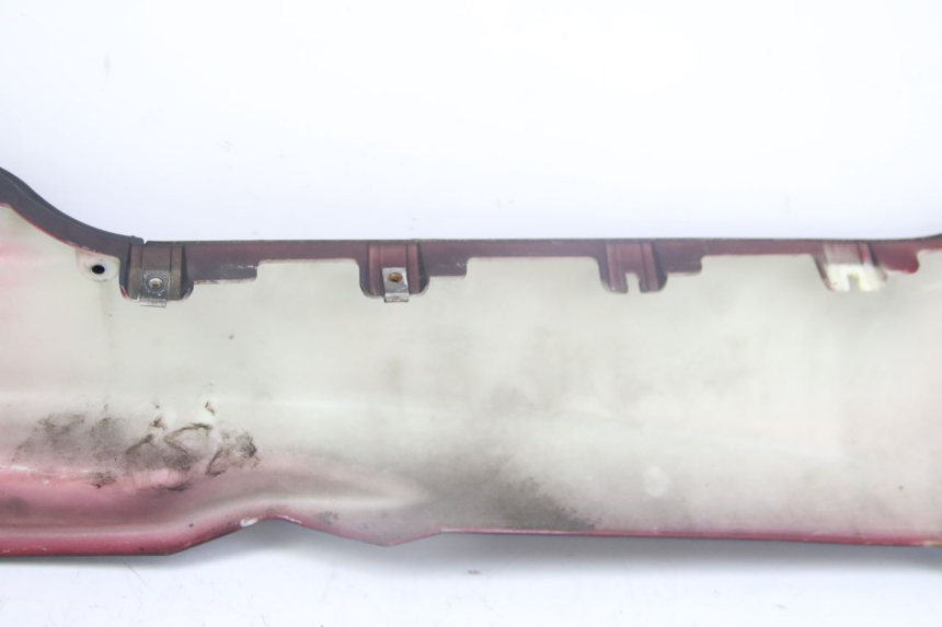 photo de LEWY PROG WLOTU POWIETRZA PIAGGIO MP3 125 (2006 - 2014) - Stan powierzchni