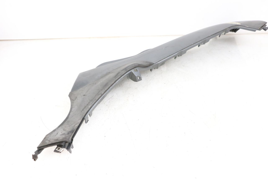 photo de LEWY PROG WZMACNIAJĄCY PODWOZIE PIAGGIO MP3 500 (2011 - 2015) - Punkty mocowania