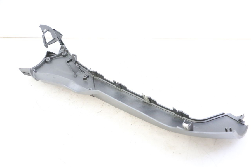 photo de LEWY PROG WLOTU POWIETRZA PIAGGIO MP3 500 (2014 - 2017) - Zoom stanu zużycia