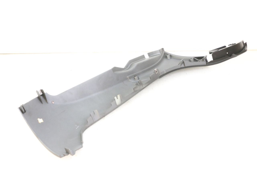 photo de LEWY PROG WLOTU POWIETRZA PIAGGIO MP3 500 (2014 - 2017) - Stan powierzchni