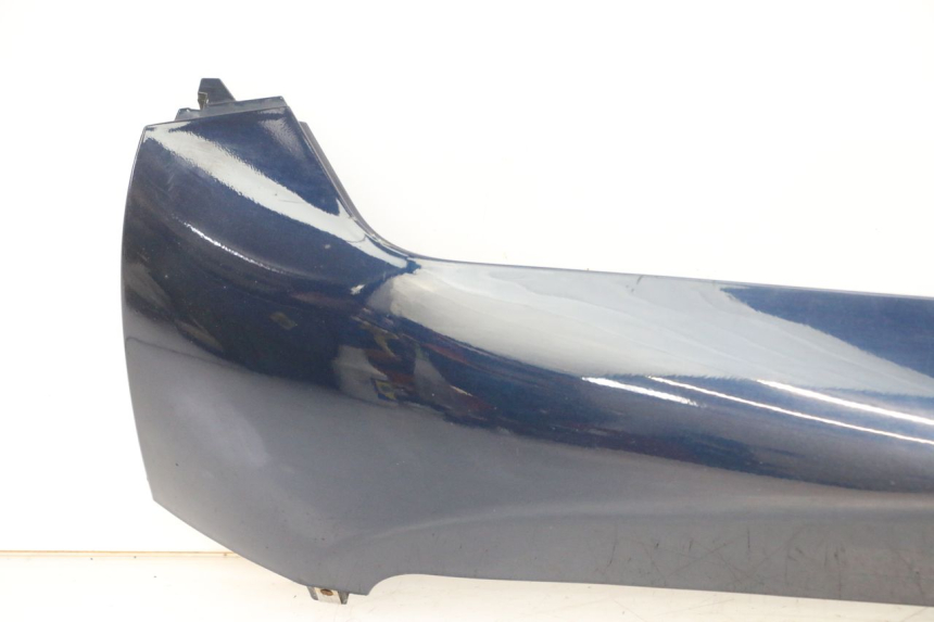 photo de LEWY PROG WLOTU POWIETRZA PIAGGIO MP3 RL 250 (2006 - 2010) - Szczegóły charakterystyczne