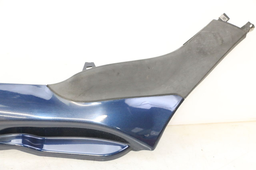 photo de LEWY PROG WLOTU POWIETRZA PIAGGIO MP3 RL 250 (2006 - 2010) - Oznaczenia i referencje