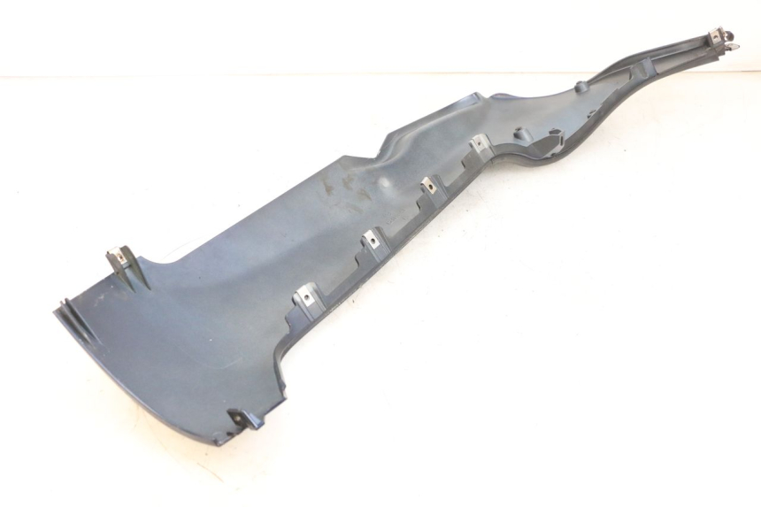 photo de LEWY PROG WLOTU POWIETRZA PIAGGIO MP3 RL 250 (2006 - 2010) - Zoom stanu zużycia