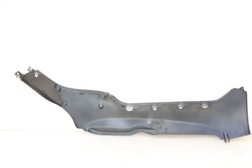 photo de LEWY PROG WLOTU POWIETRZA PIAGGIO MP3 RL 250 (2006 - 2010) - Stan powierzchni