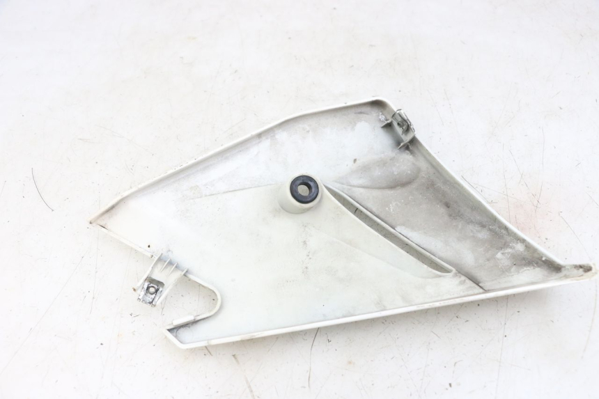 photo de LEWY PROG W SAMOCHODZIE MOTO GUZZI NORGE 8V GT 1200 (2011 - 2016) - Szczegół części