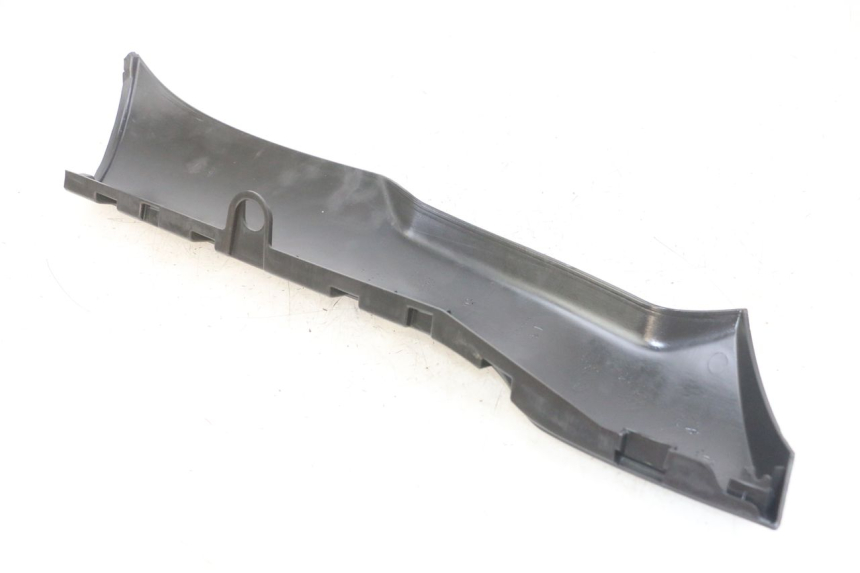 photo de LEWY PROG WLOTU POWIETRZA PIAGGIO NRG POWER PUREJET 50 (2018 - 2021) - Inny kąt widzenia