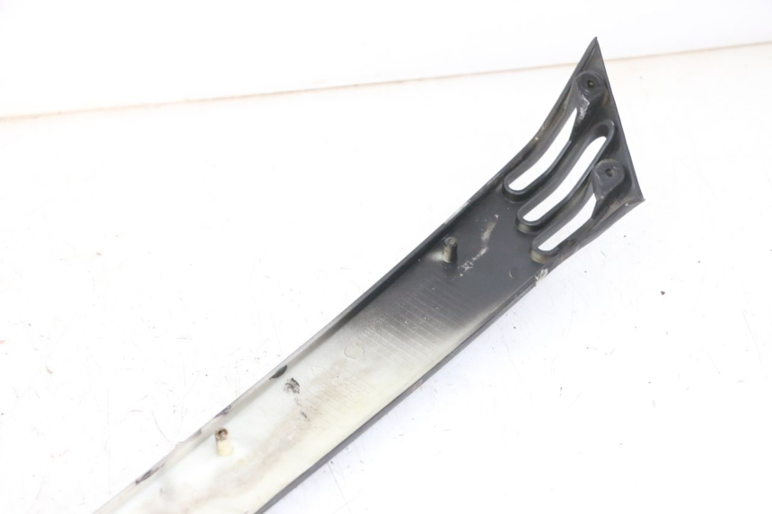 photo de LEWY PROG WÓZKA JM MOTORS OLDIES GT 4T 50 (2018 - 2025) - Stan powierzchni