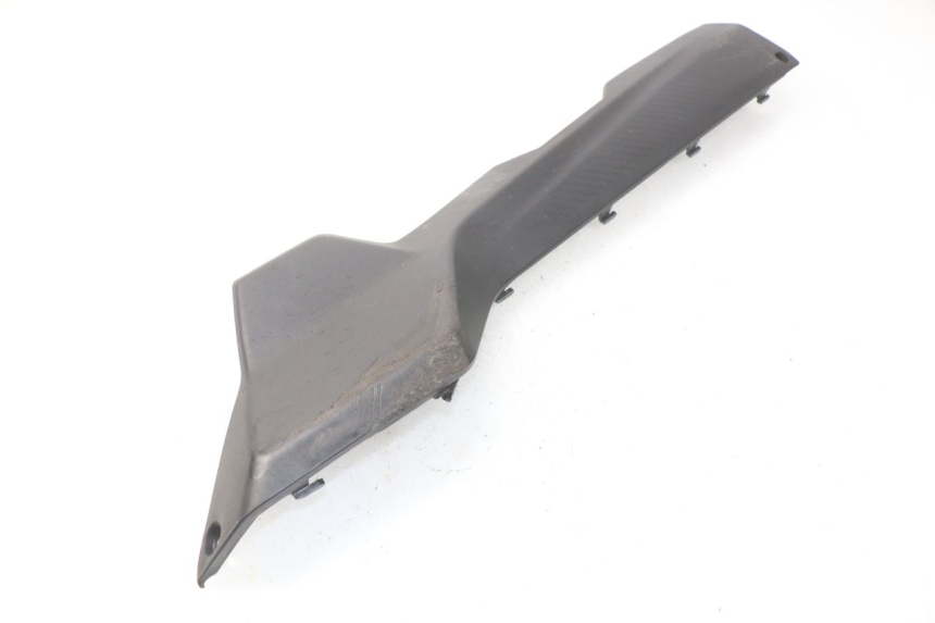 photo de LEWY PROG WLOTU POWIETRZA SYM ORBIT III 3 4T 50 (2018 - 2021) - Zbliżenie techniczne