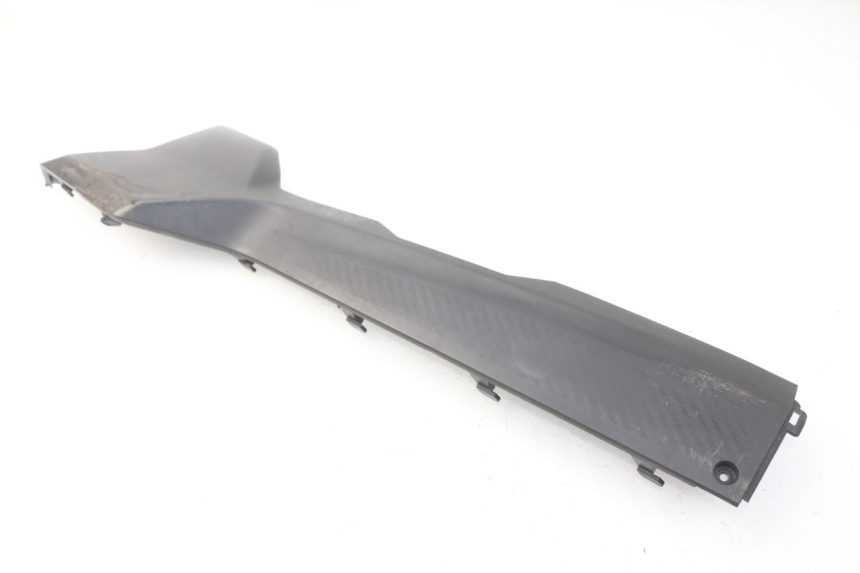 photo de LEWY PROG WLOTU POWIETRZA SYM ORBIT III 3 4T 50 (2018 - 2021) - Punkty mocowania