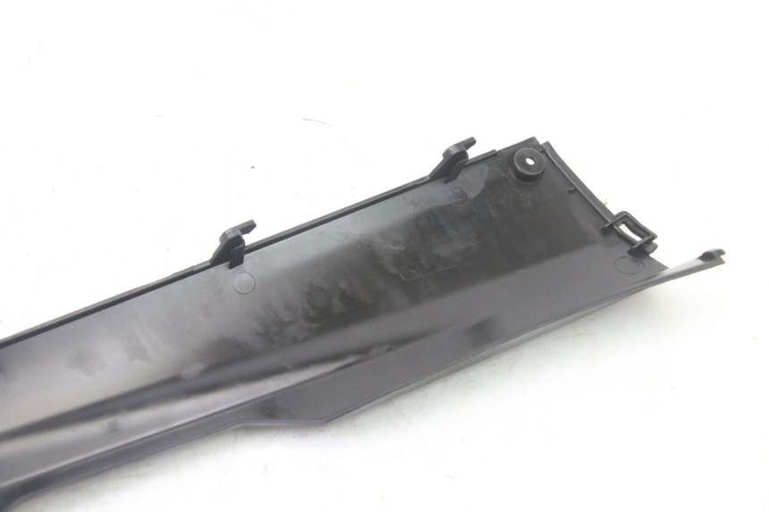 photo de LEWY PROG WLOTU POWIETRZA SYM ORBIT III 3 4T 50 (2021 - 2025) - Stan powierzchni