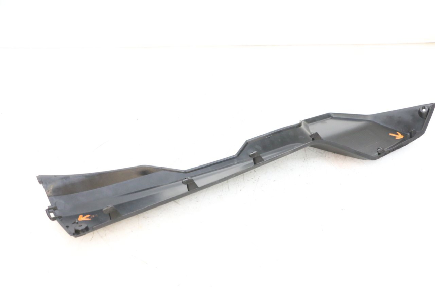 photo de LEWY PROG WLOTU POWIETRZA SYM ORBIT III 3 4T 50 (2018 - 2021) - Stan powierzchni