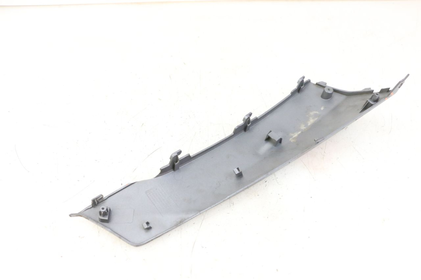 photo de LEWY PROG WLOTU POWIETRZA PEUGEOT BELVILLE 125 (2017 - 2021) - Punkty mocowania