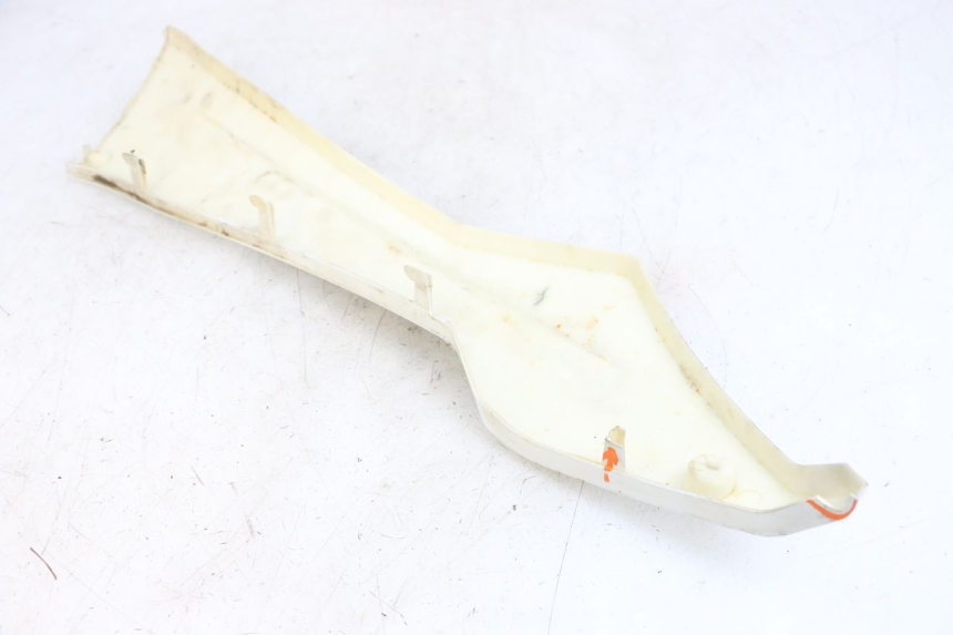 photo de LEWY PROG WLOTU POWIETRZA EUROCKA R8 4T 50 (2013 - 2022) - Punkty mocowania