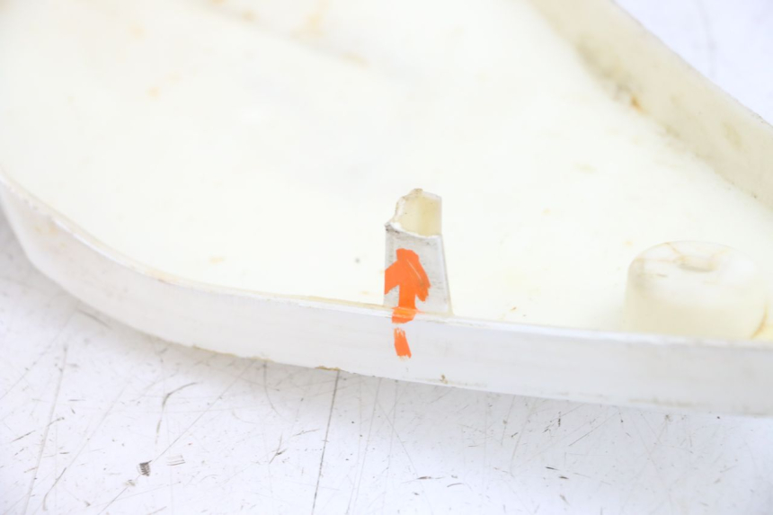 photo de LEWY PROG WLOTU POWIETRZA EUROCKA R8 4T 50 (2013 - 2022) - Stan powierzchni