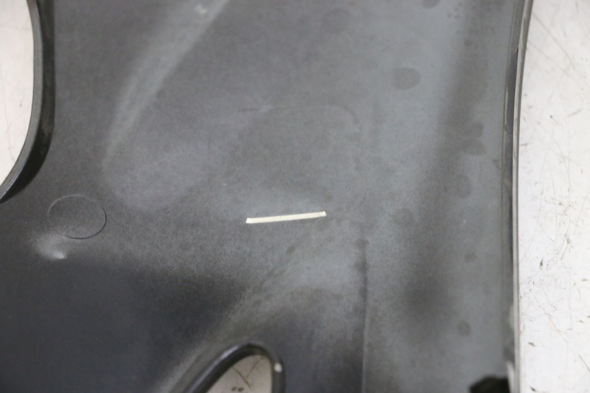 photo de LEWY PROG WLOTU POWIETRZA DAELIM S1 125 (2007 - 2016) - Inny kąt widzenia