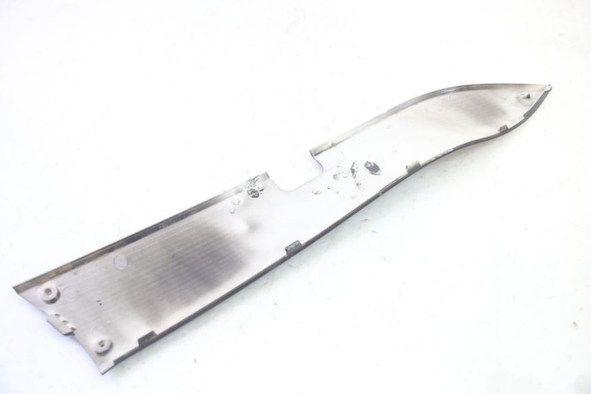 photo de LEWY PROG WZMACNIAJĄCY JM MOTORS SANTANA EVO 50 (2024 - 2026) - Zbliżenie techniczne