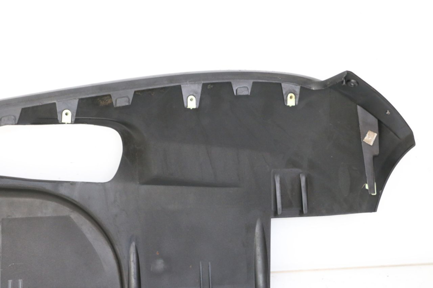 photo de LEWY PROG WLOTU POWIETRZA PEUGEOT SATELIS COMPRESSOR K15 125 (2006 - 2009) - Inny kąt widzenia