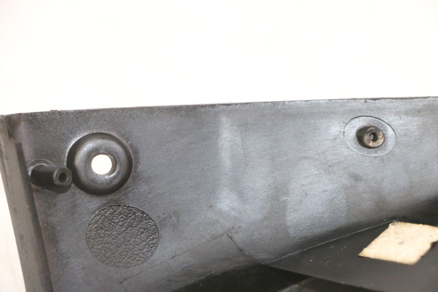 photo de LEWY PROG WLOTU POWIETRZA PEUGEOT SATELIS COMPRESSOR K15 125 (2006 - 2009) - Szczegół części