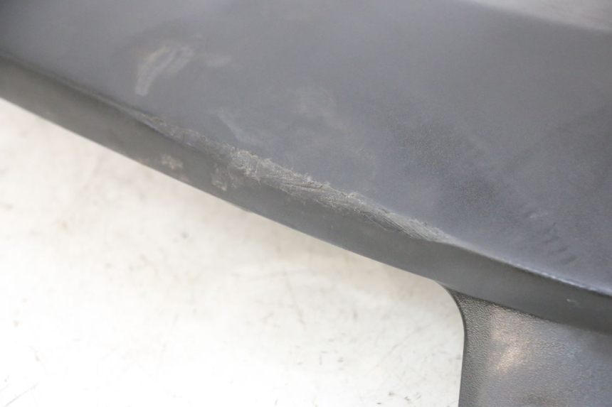 photo de LEWY PROG WLOTU POWIETRZA PEUGEOT SATELIS COMPRESSOR K15 125 (2006 - 2009) - Szczegóły charakterystyczne