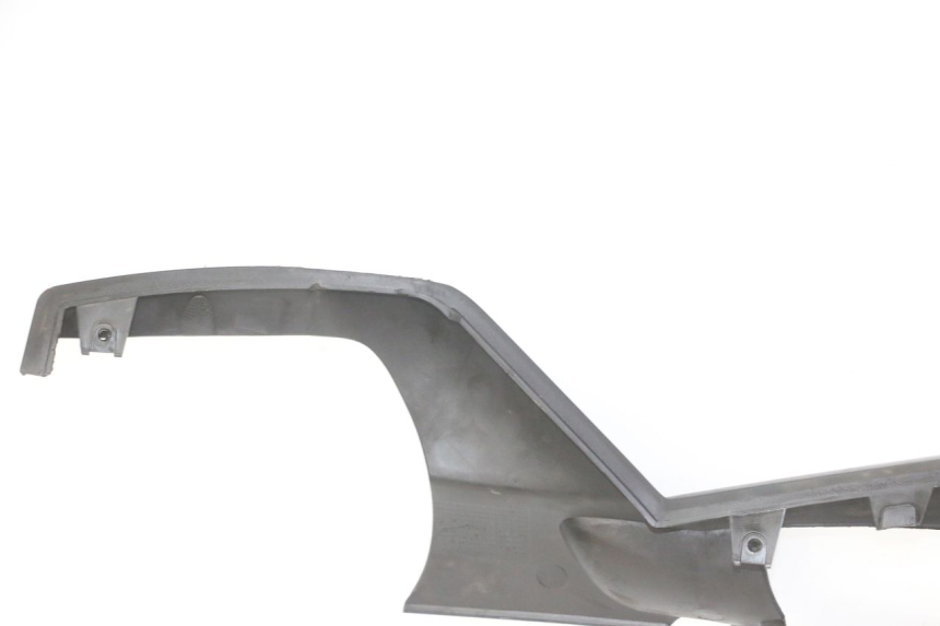 photo de LEWY PROG WLOTU POWIETRZA PEUGEOT SATELIS COMPRESSOR K15 125 (2006 - 2009) - Zbliżenie techniczne