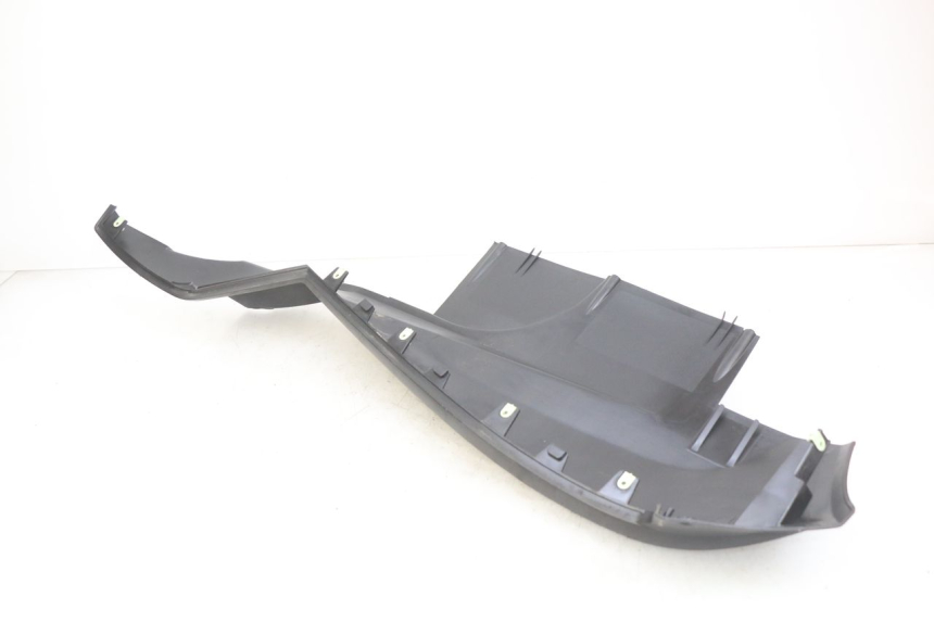 photo de LEWY PROG WLOTU POWIETRZA PEUGEOT SATELIS 125 (2010 - 2012) - Szczegóły charakterystyczne