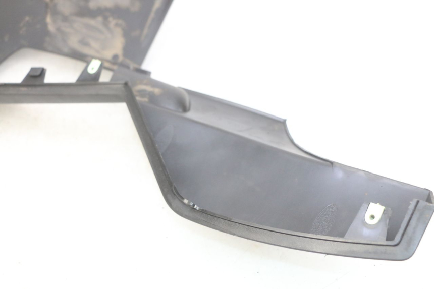 photo de LEWY PROG WLOTU POWIETRZA PEUGEOT SATELIS 125 (2010 - 2012) - Stan powierzchni