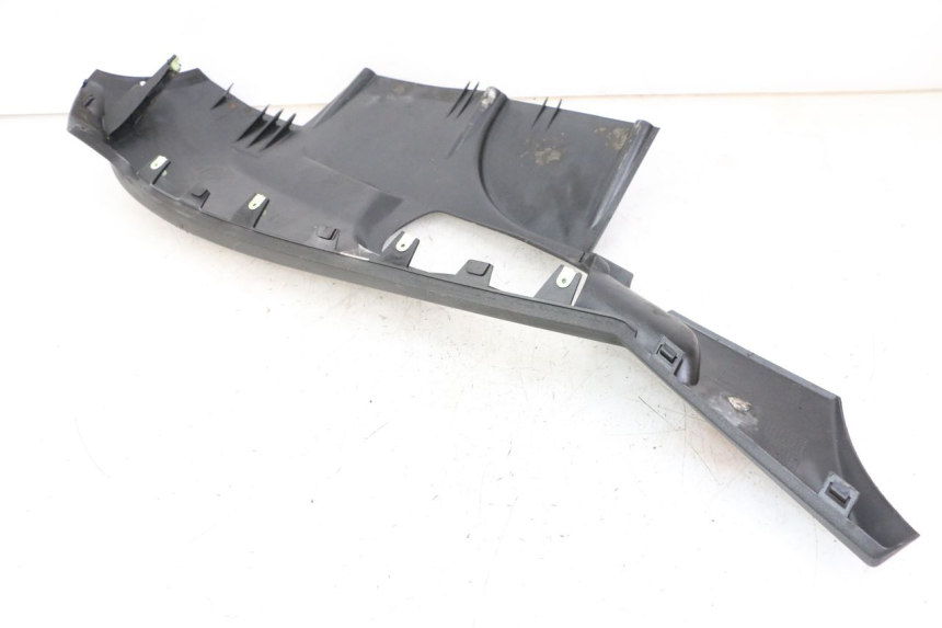 photo de LEWY PROG WLOTU POWIETRZA PEUGEOT SATELIS 125 (2013 - 2018) - Zoom stanu zużycia