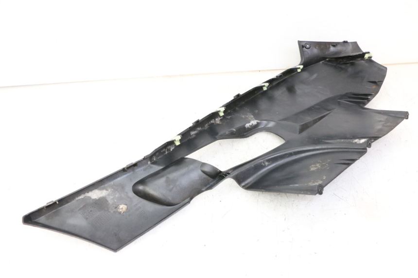 photo de LEWY PROG WLOTU POWIETRZA PEUGEOT SATELIS 125 (2013 - 2018) - Inny kąt widzenia