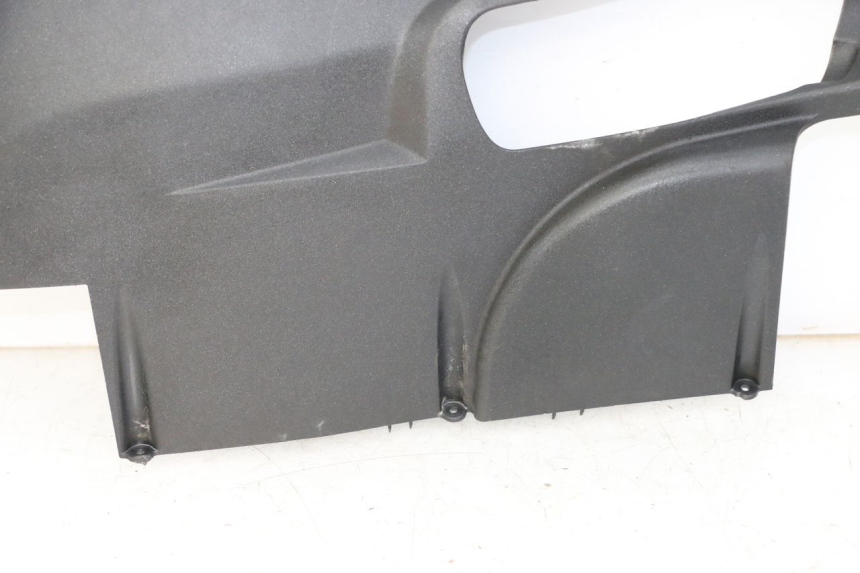 photo de LEWY PROG WLOTU POWIETRZA PEUGEOT SATELIS 125 (2013 - 2018) - Stan powierzchni