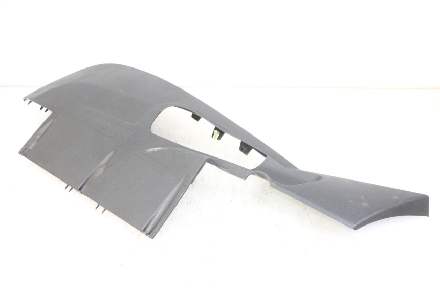 photo de LEWY PROG WLOTU POWIETRZA PEUGEOT SATELIS 125 (2013 - 2018) - Zoom stanu zużycia