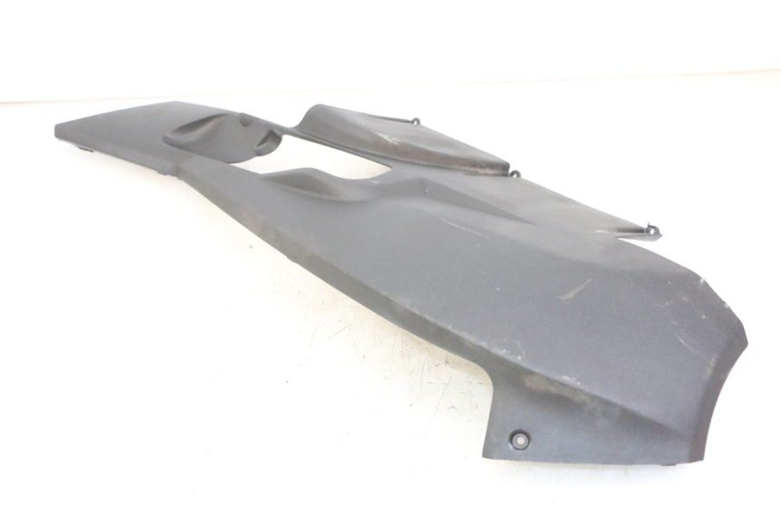 photo de LEWY PROG WLOTU POWIETRZA PEUGEOT SATELIS 125 (2013 - 2018) - Zbliżenie techniczne