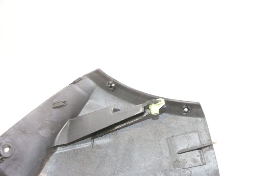 photo de LEWY PROG WLOTU POWIETRZA PEUGEOT SATELIS 125 (2013 - 2018) - Szczegół części