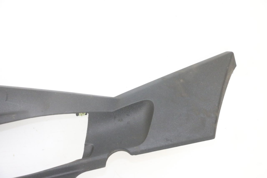 photo de LEWY PROG WLOTU POWIETRZA PEUGEOT SATELIS 125 (2013 - 2018) - Szczegóły charakterystyczne