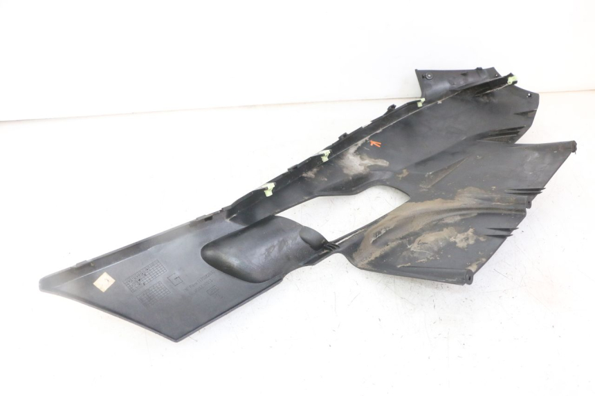 photo de LEWY PROG WLOTU POWIETRZA PEUGEOT SATELIS 125 (2013 - 2018) - Widok ogólny