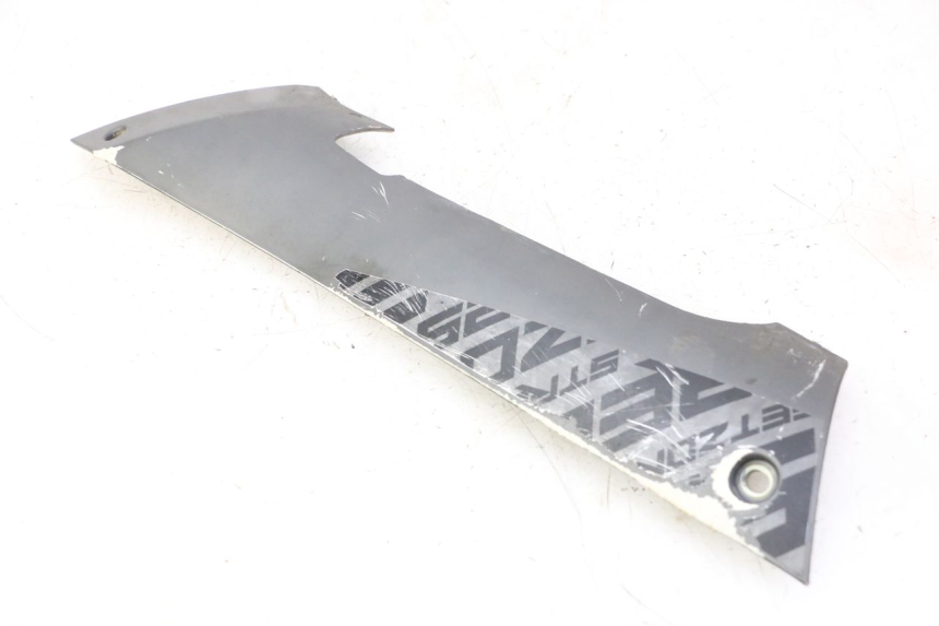 photo de LEWY PROG WLOTU POWIETRZA PEUGEOT STREETZONE I NAKED 2T 50 (2018 - 2020) - Punkty mocowania