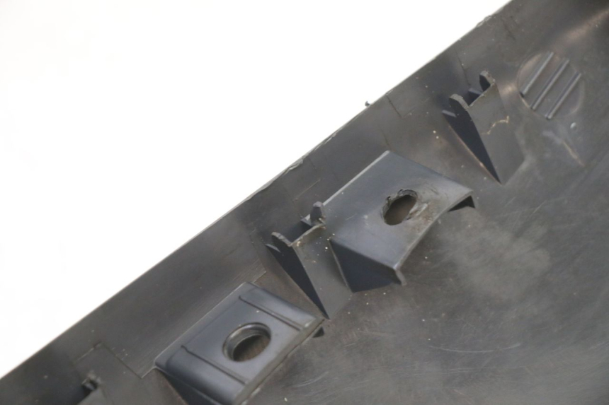 photo de LEWY PROG WLOTU POWIETRZA PIAGGIO SUPER LX 125 (2000 - 2003) - Oznaczenia i referencje