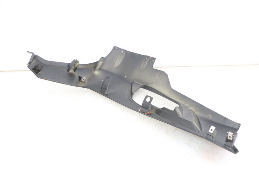 photo de LEWY PROG WZMACNIAJĄCY APRILIA SXR 50 (2021 - 2023) - Punkty mocowania