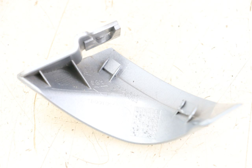 photo de LEWY PROG WLOTU POWIETRZA PIAGGIO VESPA PRIMAVERA 4T 50 (2021 - 2024) - Zbliżenie techniczne