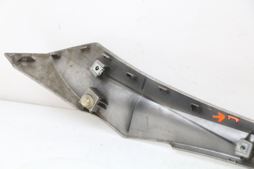 photo de LEWY PROG WZMACNIAJĄCY YAMAHA XMAX X-MAX ABS 125 (2017 - 2020) - Punkty mocowania