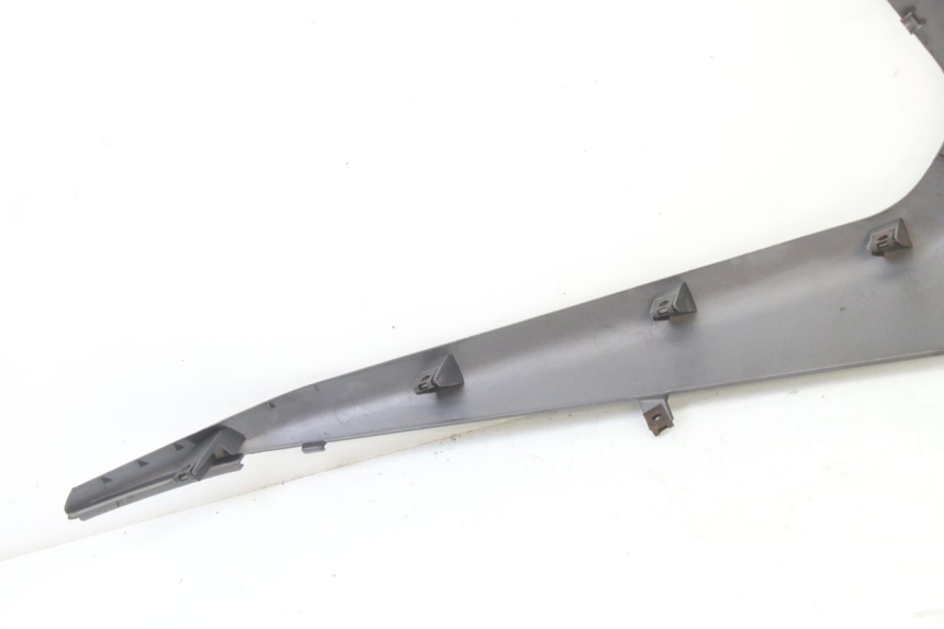 photo de LEWY PROG WLOTU POWIETRZA YAMAHA XMAX X-MAX 125 (2006 - 2009) - Widok ogólny