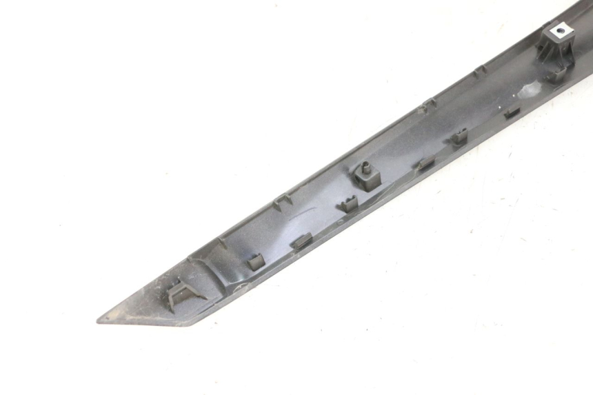 photo de LEWY PROG WLOTU POWIETRZA YAMAHA XMAX X-MAX 125 (2021 - 2025) - Zoom stanu zużycia