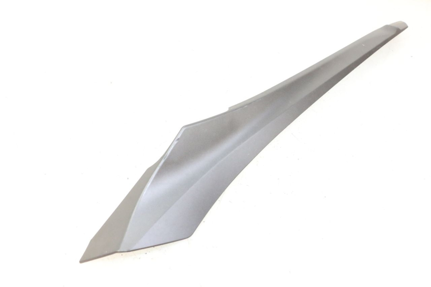 photo de LEWY PROG WLOTU POWIETRZA YAMAHA XMAX X-MAX 125 (2021 - 2025) - Punkty mocowania