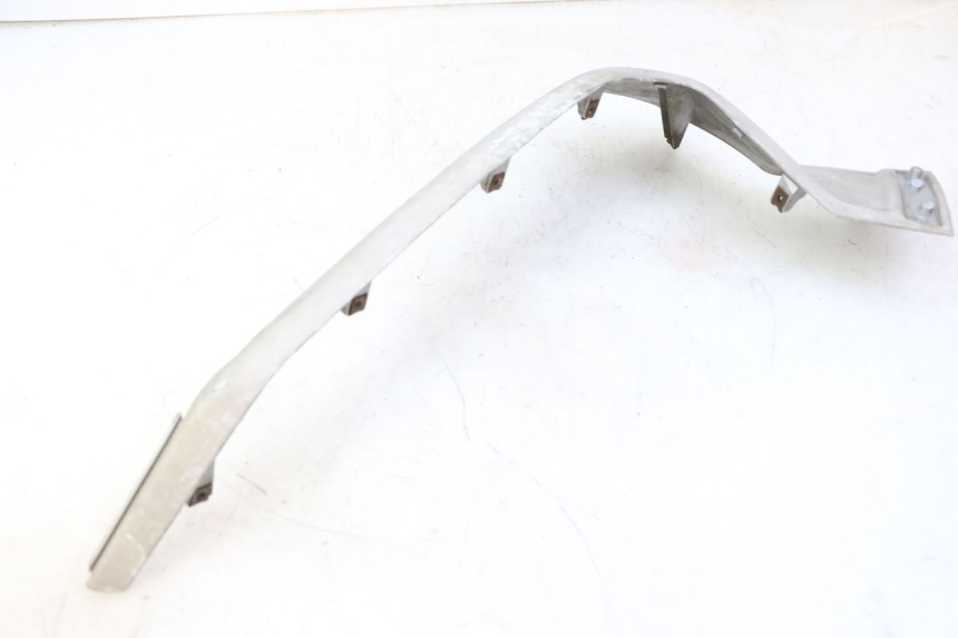 photo de LEWY PROG WZMACNIAJĄCY YAMAHA X-MAX XMAX 250 (2006 - 2009) - Zbliżenie techniczne