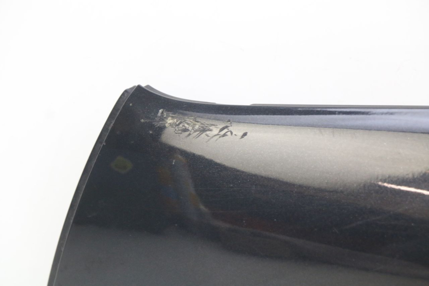 photo de LEWY PROG WLOTU POWIETRZA PIAGGIO X8 125 (2004 - 2007) - Punkty mocowania