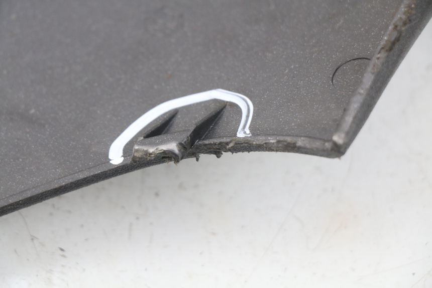 photo de LEWY PROG WÓZKA PIAGGIO X9 EVOLUTION 125 (2003 - 2007) - Zoom stanu zużycia