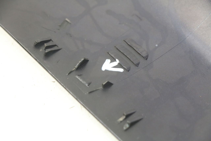 photo de LEWY PROG WZMACNIAJĄCY KAROSERIĘ YAMAHA YP MAJESTY 125 (1998 - 2001) - Zoom stanu zużycia