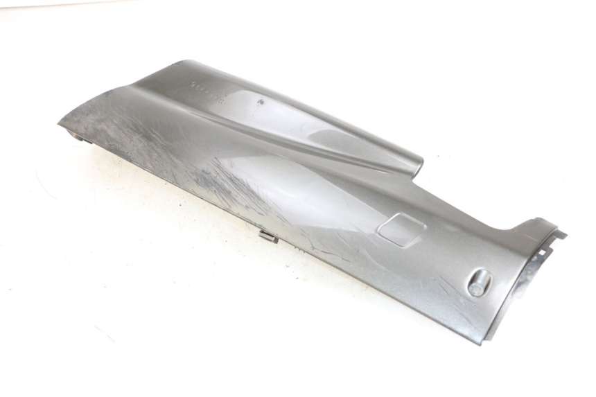 photo de LEWY PROG WLOTU POWIETRZA YAMAHA YP MAJESTY 125 (2002 - 2006) - Zbliżenie techniczne