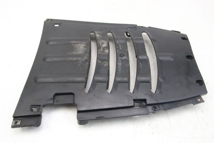 photo de progi boczne NECO GPX 4T 50 (2018 - 2022) - Zoom stanu zużycia